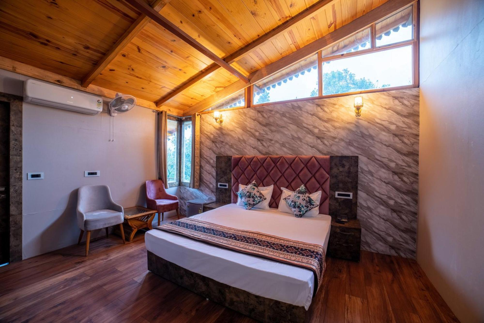 Mudras Grove Resort, Нейнитал Екстериор снимка