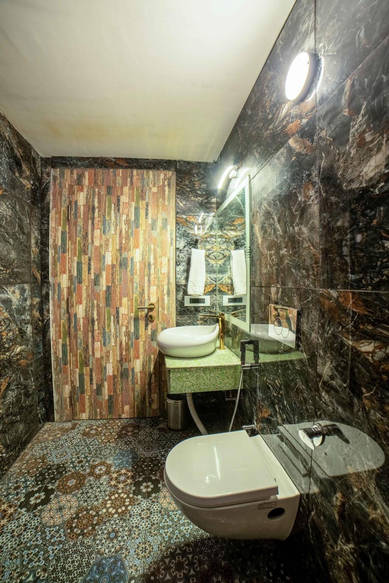 Mudras Grove Resort, Нейнитал Екстериор снимка